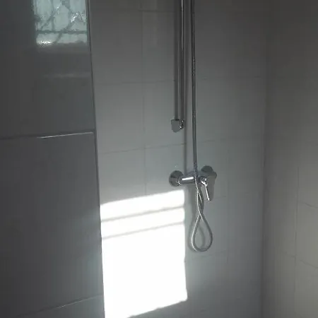 Studio-apartma Med Oljkami
